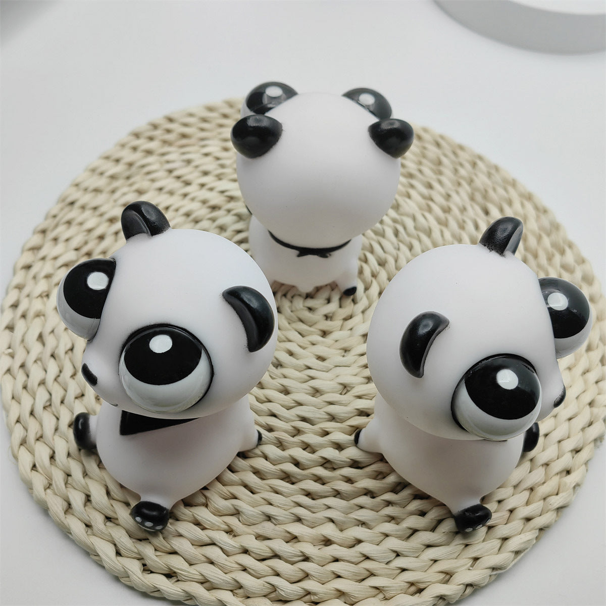 Big Eyes Panda Relaxing Palm Toys