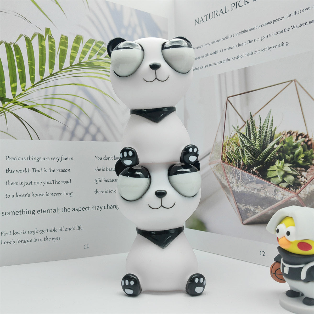 Big Eyes Panda Relaxing Palm Toys